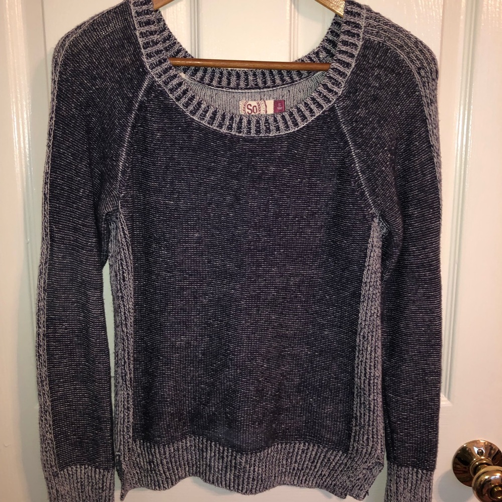 Women’s Sweater
